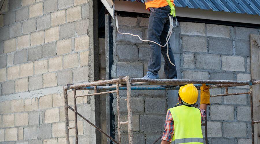 Expert Emergency Roof Repairs services in Baker City, OR